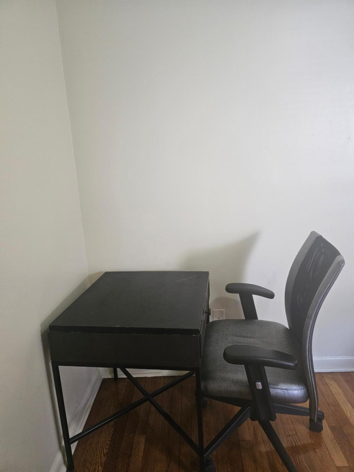 Madison Apartment *